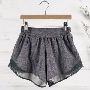 NWOT Lululemon Hotty Hot Short II *Long 4” Size 2 Tall - Heather Lux Multi Black